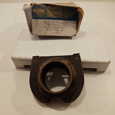 NOS OEM 1957-64 FORD B7A-7561-B GALAXIE FAIRLANE THUNDERBIRD CLUTCH RELEASE HUB  picture