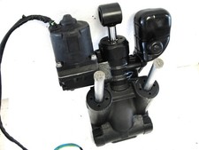 Evinrude / Johnson 115 150 175 200 225 hp Outboard Carb Ficht or Etec Trim Unit picture