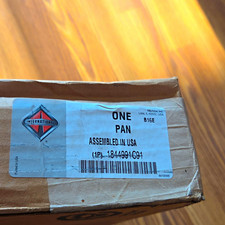 Navistar International Upper Oil Pan Assembly VT365 picture