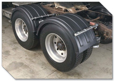 Minimizer MIN2260 Poly Black Fender for Dual Wheels 22.5