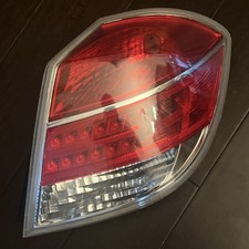 Saturn Aura  2007 2008 2009 Passenger Right RH Side Tail Light Assembly OEM picture