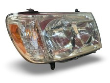 OEM Headlight For 05-07 Toyota Land Cruiser Base 2006 XZ615WS Headlight picture
