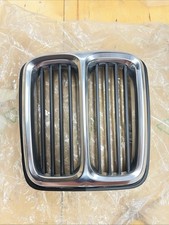 BMW E21 320i GRILL FRONT CENTER OEM 1978 1980 1982 1977 1979 1981 1983 picture