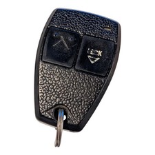 CLEAN OEM 93-96 JEEP GRAND CHEROKEE KEYLESS REMOTE FOB ALARM CLICKER 56009031 picture