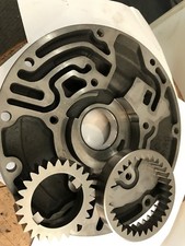 TH400 Turbo Trans 8 Bolt Cast # 121 & 068 Body & Gears ONLY ,Window Cut For Lube picture