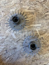 1959 To 1962 Corvette Big Brake Front Hubs And Fans picture
