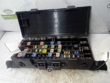 2009–2010 Ford F-150 4.6L 5.4L Engine Fuse Box Assembly OEM 4x4 picture