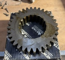 New Star Mainshaft Gear Part# 14725 picture