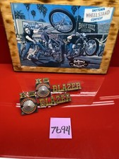 1976-1980 CHEVY K5 Blazer FENDER EMBLEMS SET GM 349697 80 79 78 77 76 75 OEM picture