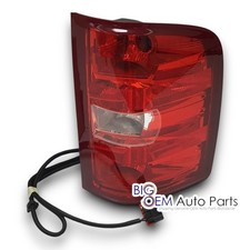 2007-2014 Chevrolet Silverado Passenger Side Tail Light Brake Lamp OEM 25958483 picture