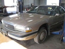 Passenger Corner/Park Light Side Marker Fits 91-96 PARK AVENUE 125542 picture