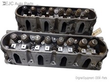 Pair of Cylinder Heads For 05-13 Chevrolet Silverado 1500  5.3 243 Gas picture