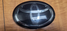 2020-2022 TOYOTA COROLLA GRILLE EMBLEM 90975-02124 USED OEM DAMAGED►PN386 picture
