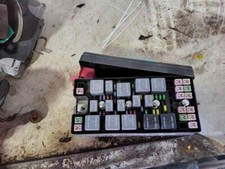 2005-2006 Ford Mustang Fuse Box Engine Assembly OEM picture