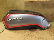 1984 Honda VF700S Sabre Fuel Tank Gas Tank 175A1-MB0-950ZA picture
