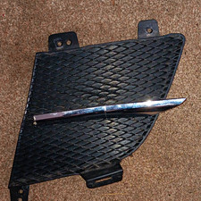 07-09 Saturn Sky Front Left Driver Side Bumper Grille Mesh Fog Light Insert OEM picture