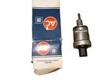 NOS 1986 - 1988 Chevrolet Various Models Speed Sensor Transducer 25007336 OEM picture