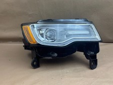 Mint 2014-2016 JEEP GRAND CHEROKEE RIGHT HEADLIGHT HID XENON NON-AFS CHROME OEM picture