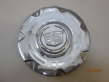 ONE USED CADILLAC GM 9595622 OEM  CENTER CAP  picture