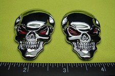(2) SKULL METAL 3D EMBLEMS DECALS STICKERS LOGO. SILVER CHROME FINISH picture