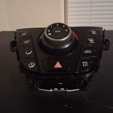 12-17 Hyundai Veloster Dash A/C Heater Climate Temp Control OEM 97250-2V010 picture