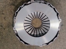 Freightliner Cascadia Detroit Clutch picture