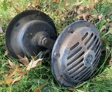 Pair Vintage Original 6” Bosch 12/3 & 12/4 12 Volt Horn Unit Used HO/FSA picture