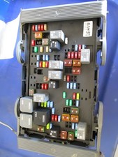 2010-2013 Chevy Silverado 1500 Engine Fuse Box OEM picture