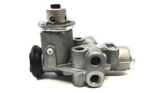 Wabco Air Suspension Valve 4640023300 NOS picture