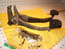 OEM Porsche 78-85 928 5 speed manual transmission brake clutch pedal 1 assembly picture