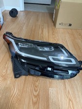 NICE 2021 -2023 LAND RANGE ROVER VELAR Right Headlight OEM LR156799 ( PPF ) picture