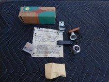 1953-54 CHEVROLET SIGNAL PARKING BRAKE WARNING LAMP KIT NOS 986903 picture