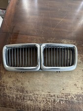 1986-1994 BMW 7 Series E32 Kidney Grille Chrome Stock Front 1956863 OEM. U760444 picture