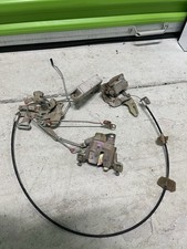 1984-1990 Toyota Van right slider door latch w manual lock actuator mechanism picture