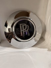 OEM Rolls-Royce self-aligning floating wheel center cap picture
