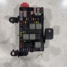 2005 2006 FORD F250 F350 SUPER DUTY EXCURSION FUSE BOX 6C3T-14A067-AB OEM picture