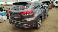 Wheel 18x7-1/2 Alloy 14 Spoke Gray Inlay Fits 17-19 HIGHLANDER 7246149 picture