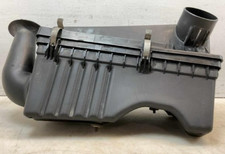 2001-2004 Jeep Wrangler Air Cleaner Intake Box Assembly OEM picture