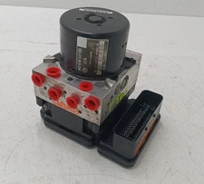 2013-2015 Volkswagen Passat ABS Anti-Lock Brake Pump Control Module Assembly OEM picture