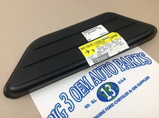 1999-2005 Chevrolet Silverado GMC Sierra RH Front Bed Black STEP PAD MAT new OEM picture
