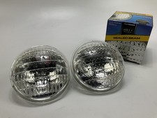(2) Pilot 4511 Sealed Beam Incandescent Headlight Head Lamp Bulbs 6V 30W 4.5