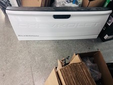 2020-2025 Chevrolet Silverado 2500/3500 OEM Tailgate W/O EZ 85149551 picture