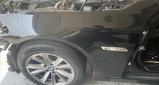 Good 11-17 BMW F10 528i FRONT LEFT DRIVER SIDE FENDER BLACK OEM picture