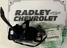 NEW GM OEM 13-15 CHEVROLET TRAVERSE HOOD- LOCK LATCH GMC 23480394 picture