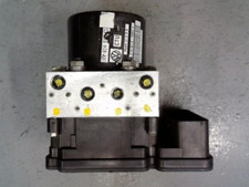 2015-2016 Volkswagen Jetta ABS Anti-Lock Brake Pump Control Module Assembly picture