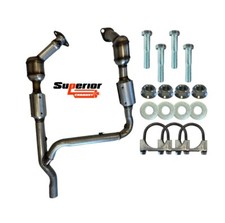 1998-2000 Lincoln Navigator 5.4L (RWD )Complete Exhaust Catalytic Converters Set picture