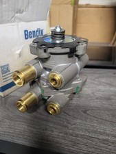 Bendix E-8p Foot Brake Valve picture