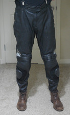 First Gear Pilot Armored Black Leather Motorcycle Pants Knee Sliders Men Size 38 picture