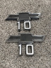 1967-1968 Chevrolet Truck Bowtie C10 Pickup Front Fender Emblem/Badge Pt 3893751 picture