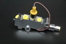 Chrome Universal GM/Ford/Mopar Disc / Disc Brake Proportioning Valve PV4  picture